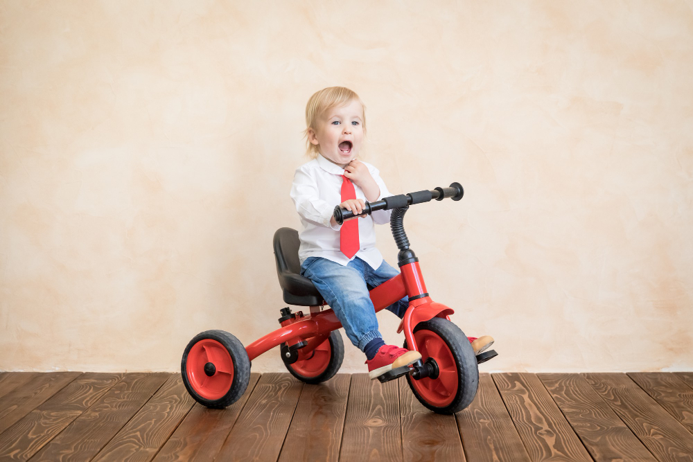 Triciclo evolutivo, ¿cómo elegir el mejor según la edad y necesidades del niño?